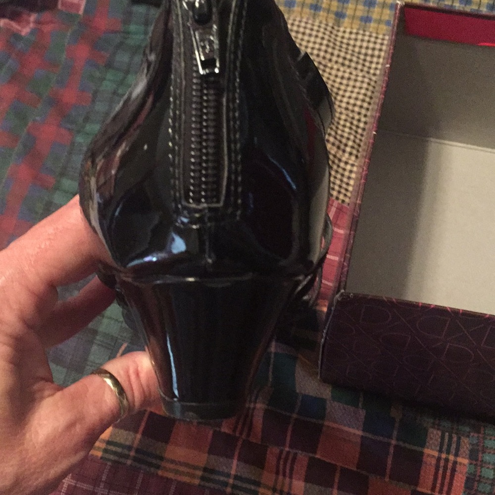 Shoes - Picture 3 of 3